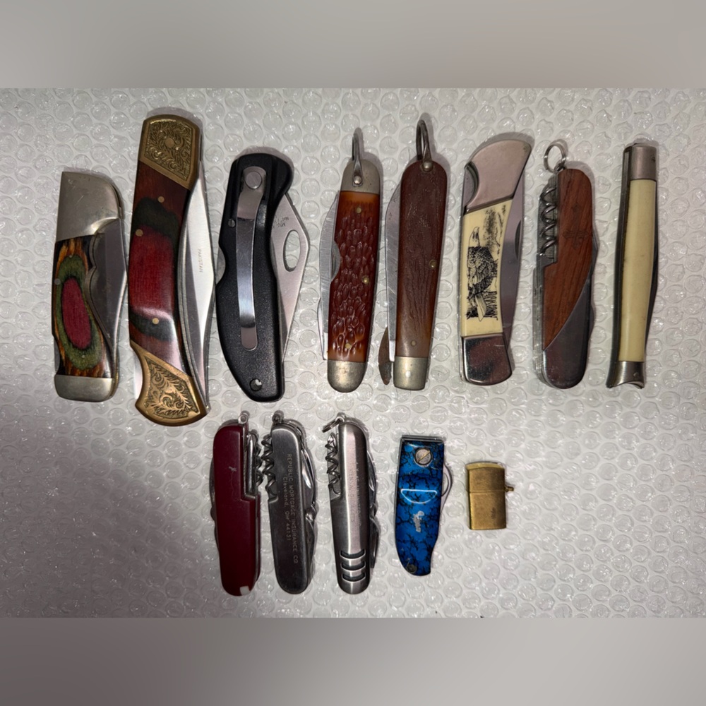 Knife Collection - Picture 2 of 10
